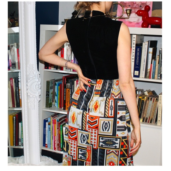 Vintage Velvet Art Dress - Picture 6 of 7